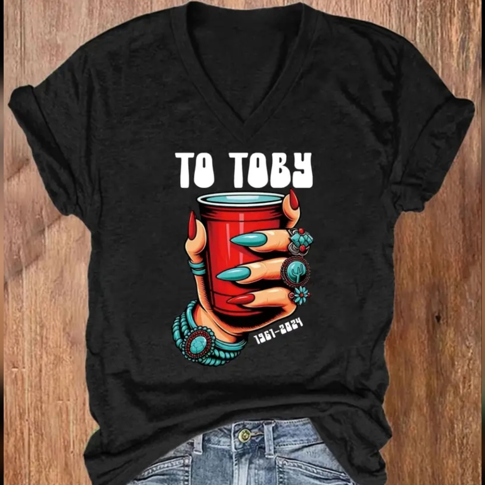 Toby Keith Red Solo Cup Tee Shirt NEW Size XL VNeck
